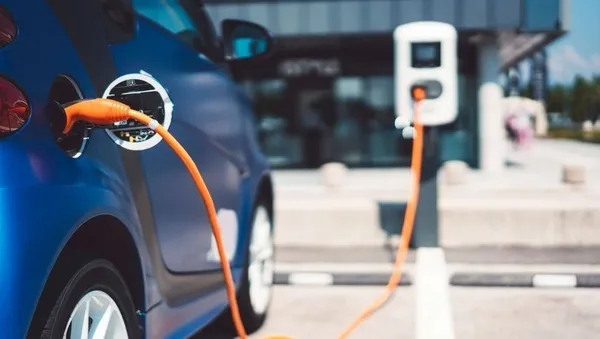 elektrikli-otomobil-satislari-6-bini-asti-markalar-yonunu-turkiyeye-cevirdi-1671956874013.jpg Markalar yönünü Türkiye'ye çevirdi! Elektrikli otomobil satışlarında dev artış - 2