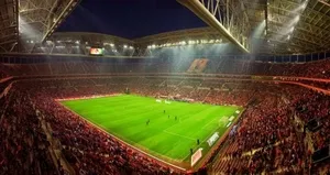 Galatasaray’da hedef 30 bin kombine