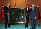Başkan Erdoğan, Ahlattaki etkinliklere katılan sanatçı ve gençlerle yemekte bir araya geldi