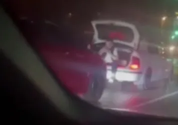 İstanbul’da trafikte tehlikeli anlar! Sosyal medya uğruna canlarını hiç saydılar