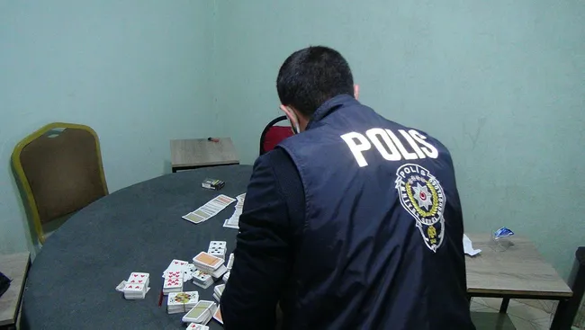 Mardin’de kadınlar, kumar oynayan eşlerini ihbar etti - 1