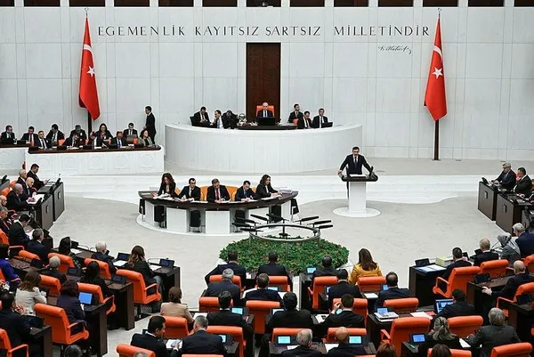 cumhurbaskani-yardimcisi-cevdet-yilmaz-enflasyonda-dusus-icin-tarih-verdi-mecliste-butce-maratonu-1702299064206.jpeg Cumhurbaşkanı Yardımcısı Cevdet Yılmaz enflasyonda düşüş için tarih verdi! | Meclis'te bütçe maratonu - 4