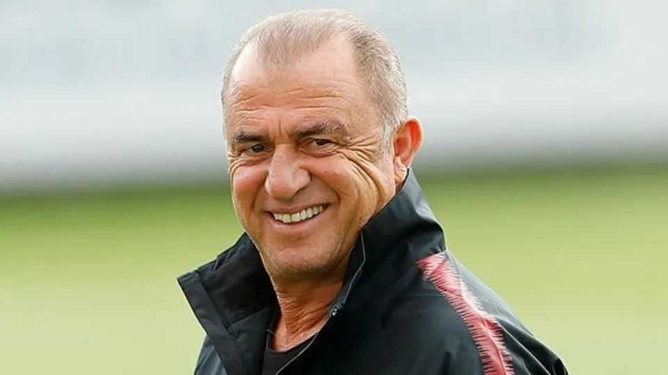 Galatasaray'dan Fenerbahçe'ye tarihi çalım