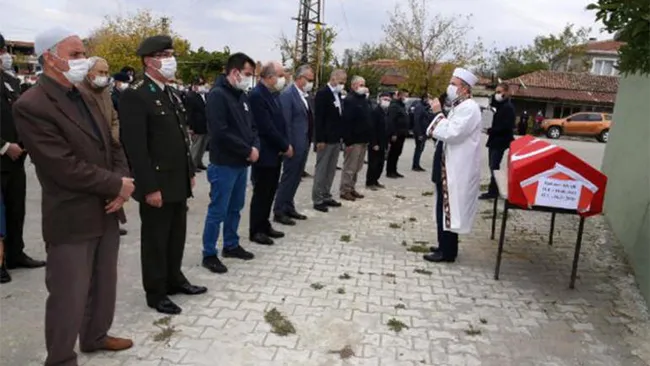Kıbrıs Gazisi Edirne'de son yolculuğuna uğurlandı - 1