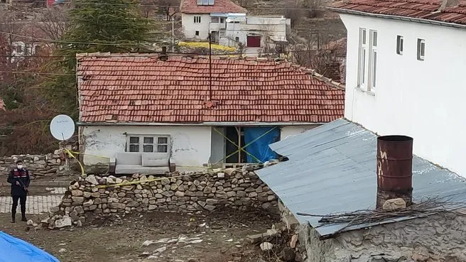 yozgat ta bir bebek sobaya atilip yakildi haberi gercek mi yozgat ta bir aylik bebegini sobada yaktigi iddia edilen anne gozaltina alindi yozgat ta sobada yakilan bebek videosunu izle ahaber video izle