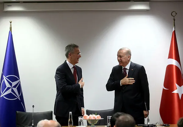 baskan-recep-tayyip-erdogan-rusyayi-dunyadan-izole-etmenin-maliyeti-sinirsiz-olur-1668624306125.jpg Başkan Erdoğan’a kritik soru: Rusya'yı dünyadan izole etmenin maliyeti sınırsız olur - 4