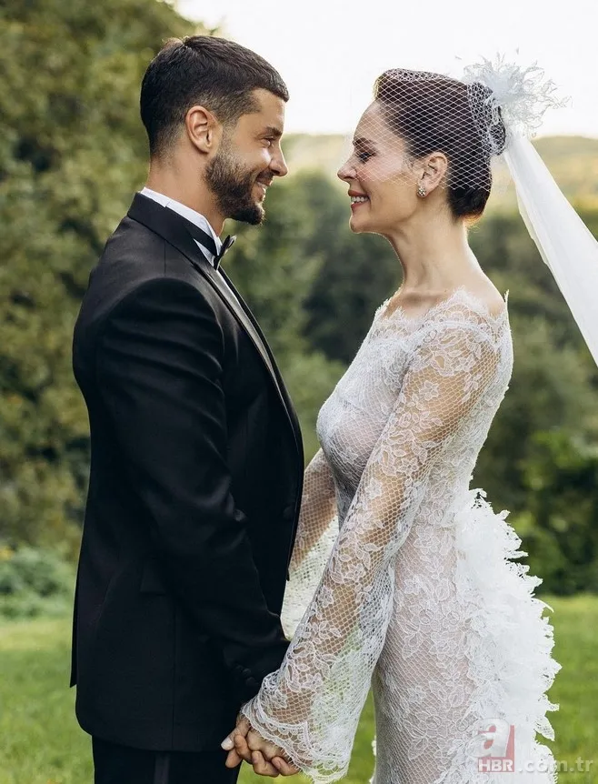 Kuruluş Osman'ın Malhun Hatun'u Yıldız Çağrı Atiksoy'un yeni doğan kızına bakın! Eşi Berk Oktay paylaştı 4