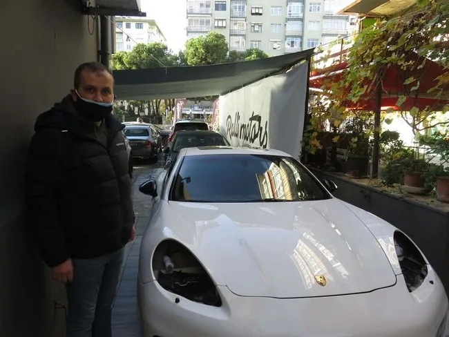 İstanbul'da lüks otomobilin 70 bin liralık farlarını 10 saniyede çaldılar - 5