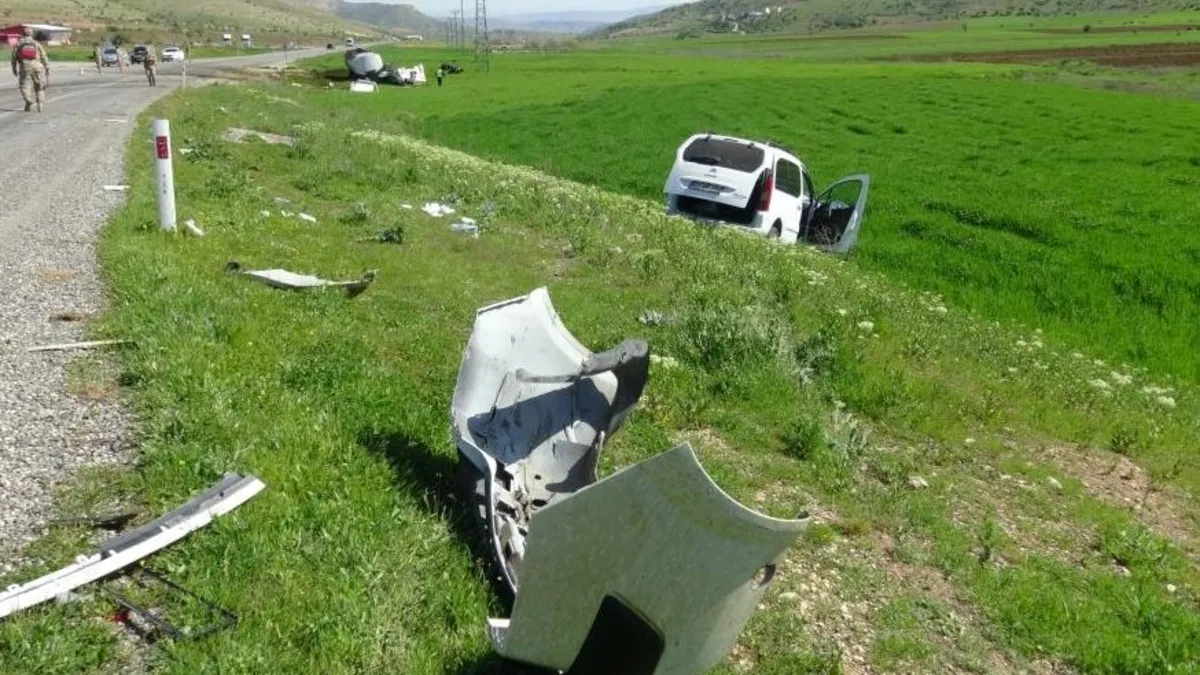 Gercüş'te zincirleme trafik kazası: 6 yaralı