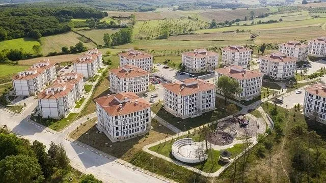 TOKİ İLK KURA ÇEKİMİ! TOKİ 2023 arsa kura çekimi başladı mı, saat kaçta? Bitlis, Bilecik, Kırıkkale, Bayburt...