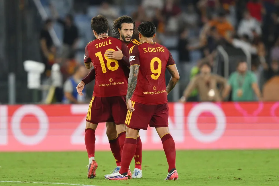 1789025316418.jpg Fenerbahçe Roma maçıyla Şampiyonlar Ligi'ne 18 yıl sonra geri dönüyor: Maç saat kaçta hangi kanalda? - 5