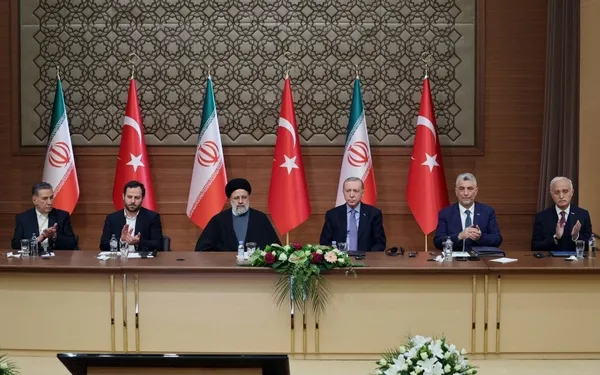 baskan-erdogan-reisi-onuruna-yemek-verdi-1706121486886.jpeg Başkan Erdoğan, Reisi onuruna yemek verdi - 1