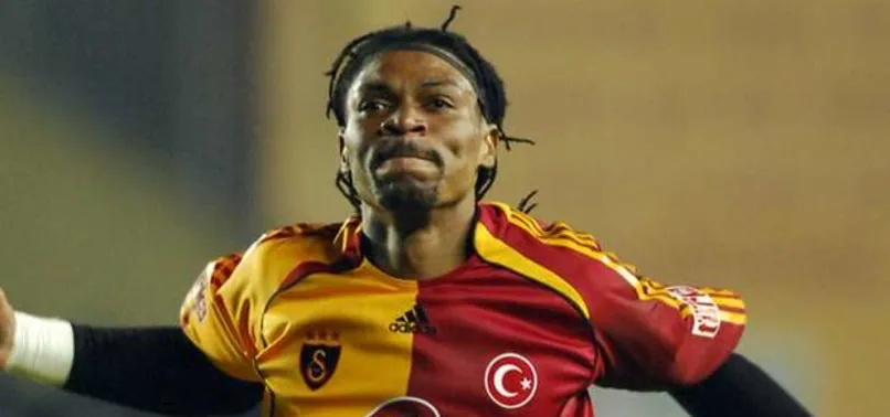 Rigobert Song futbola döndü