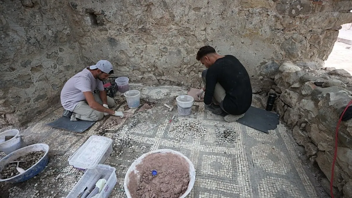 Olympos Antik Kenti'nde bulundu! Yaklaşık 200 metrekare...