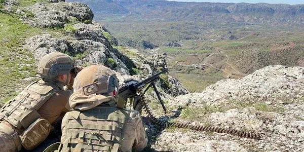 Son dakika: Milli Savunma Bakanı Hulusi Akar’dan Pençe-Kilit operasyonu açıklaması! Zap bölgesi teröristlerden temizleniyor