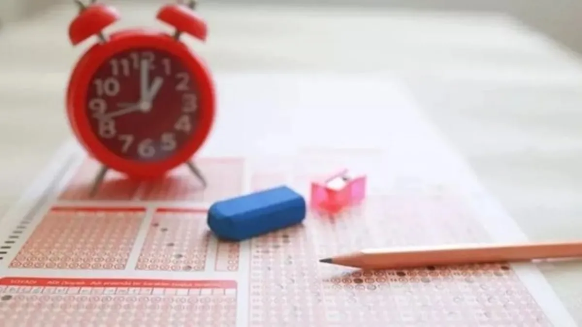 YKS'de kalem, silgi, su verilecek mi? Pet şişe su alınıyor mu? İşte sınava sokulması yasak olanlar: Piercing, kemer, küpe, saat...