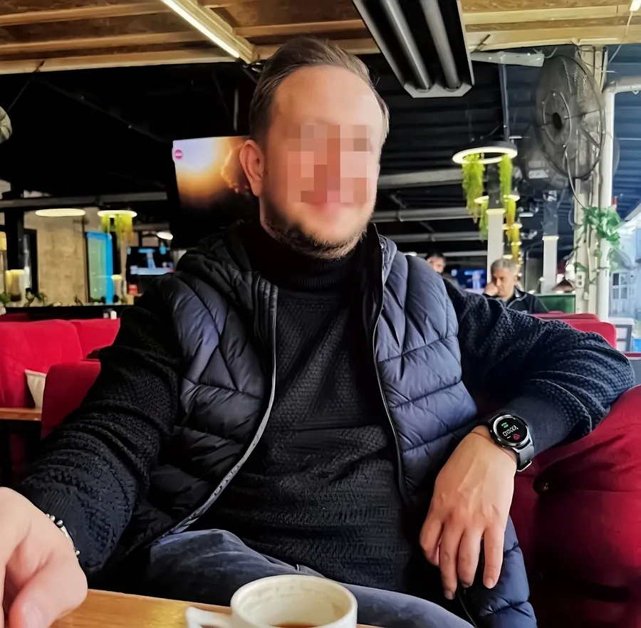 gemlikte-kan-donduran-cinayet-cuma-namazi-vakti-altin-icin-cana-kiydi-1775918386412.jpg Bursa'nın Gemlik ilçesinde Fatma Ekinci'nin (65) evinde boğazından kesilerek öldürüldüğü olayın şüphelisi Erdi B. (Fotoğrafta DHA)