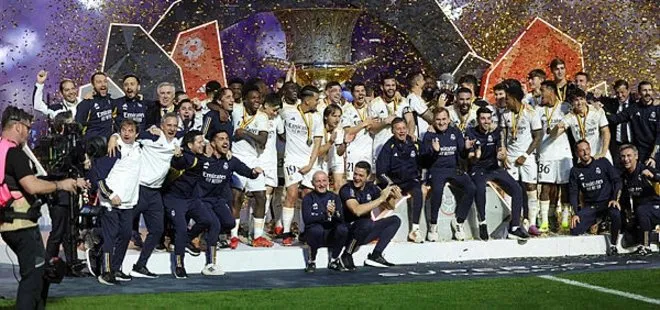 İspanya Süper Kupası Barcelona’yı farklı mağlup eden Real Madrid’in oldu! Arda Güler ilk kupasını kazandı