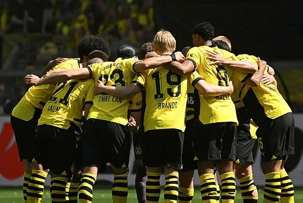 Borussia Dortmund kabusu yaşadı! Bayern Münih şampiyon oldu