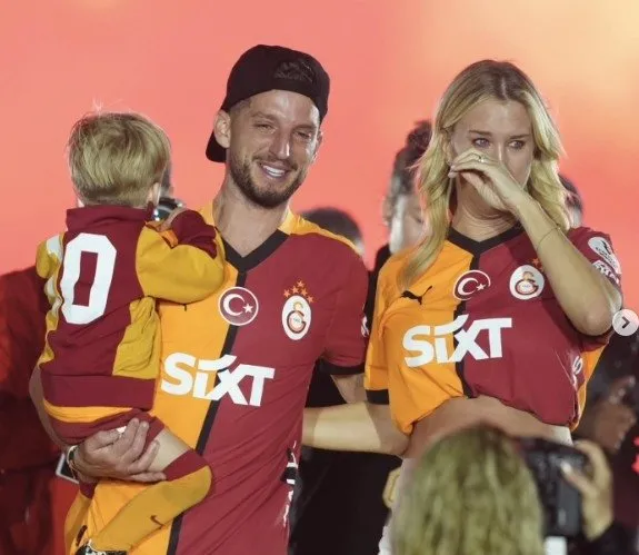 MERTENS AİLESİ DUYGUSAL ANLAR YAŞADI