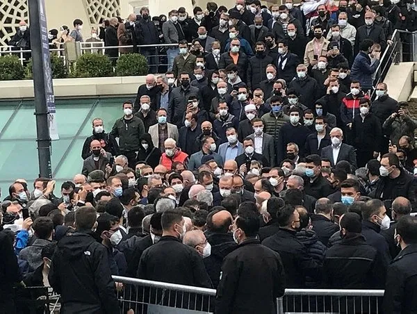 Son dakika: Başkan Erdoğan İstanbul'da Hacı Ahmet Gür'ün cenaze törenine katıldı - 3