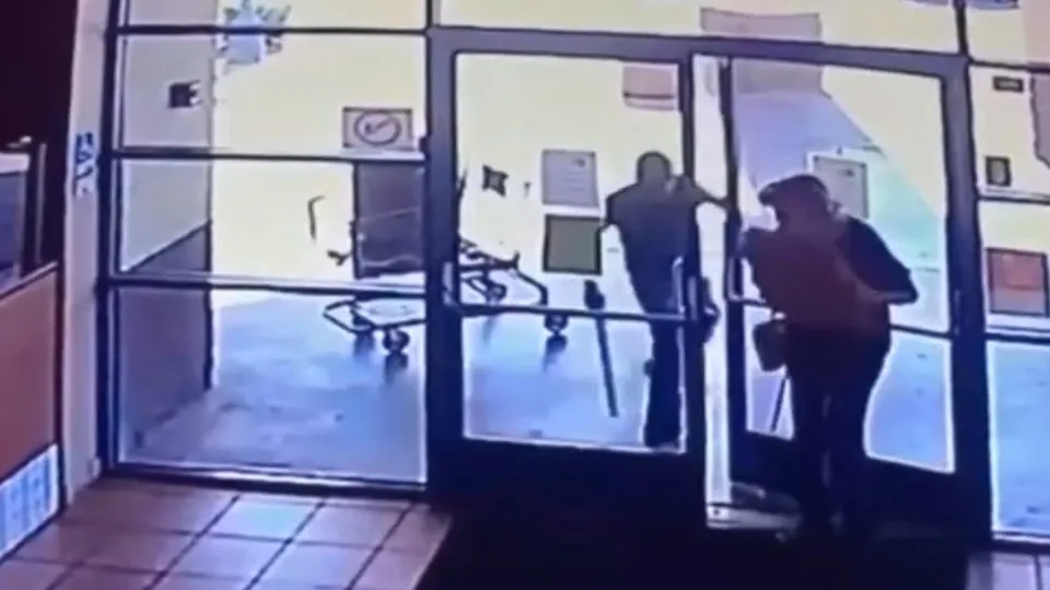 Pizzasını vermeyen kadına dehşeti yaşattı! Metal sopayla...