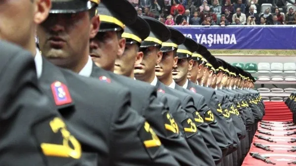 Jandarma uzman erbaş alımı başladı mı? 2021 Jandarma 5000 uzman erbaş alımı başvuru şartları nelerdir?