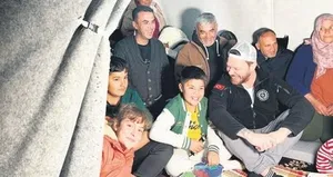 Depremzedeleri yalnız bırakmadı: Yaraların sarılması için…