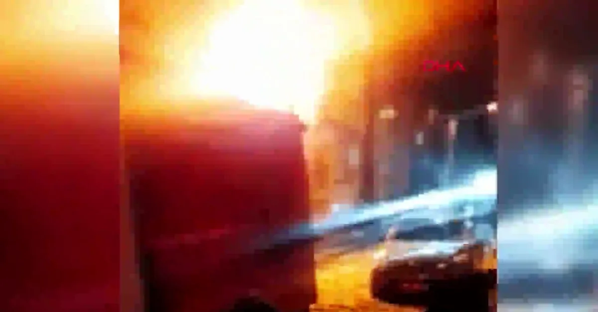 Fatih'te korkutan yangın!