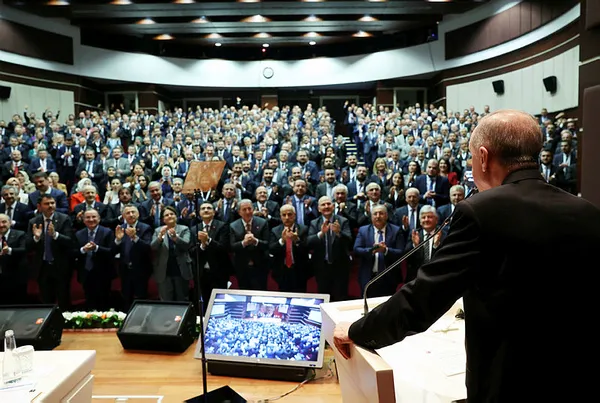 Son dakika: Genişletilmiş İl Başkanları Toplantısı | Başkan Erdoğan’dan önemli açıklamalar! Seçim tarihi mesajı
