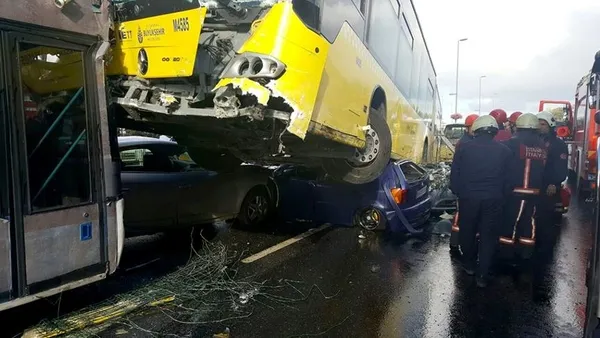 istanbuldaki-metrobus-facialarinin-ardindan-ibb-yetkilisinden-flas-aciklama-ak-parti-donemindeki-sistem-kullan-1663587056119.jpg İstanbul'daki metrobüs facialarının ardından İBB yetkilisinden flaş açıklama! AK Parti dönemindeki sistem kullanılmıyor - 5