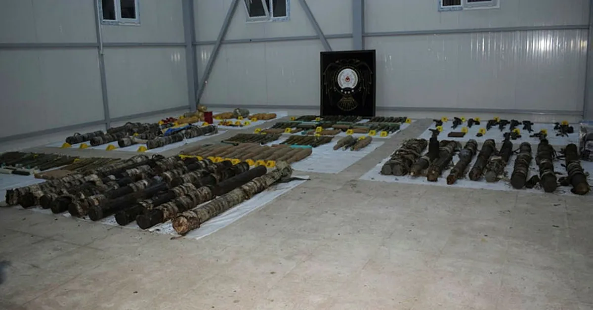 Diyarbakır'da PKK'ya dev operasyon! Cephaneliği ele geçirildi