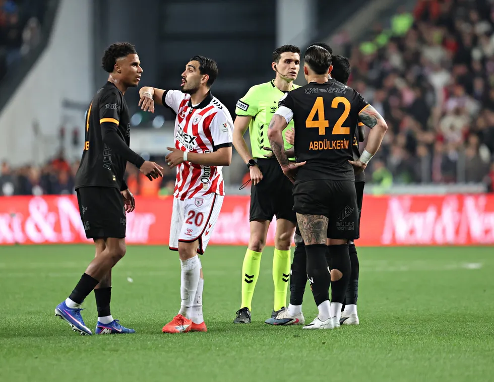 aslan-deplasmanda-kayip-galatasaray-samsunspora-farkli-maglup-oldu-1777749231283.jpg Fotoğraf (AA)