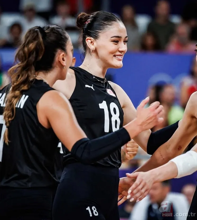 Zehra Güneş'in bir de kız kardeşlerini görün! İkisi de ablasının izinde... 3