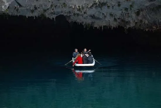 Türkiye’nin en büyük yeraltı gölü