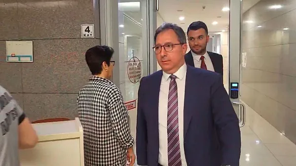 CHP’deki kara para trafiğinde yeni detay! Çuval dolusu parayı kim getirdi? İmamoğlu’nun ’kasası’ Fatih Keleş’ten itiraf gibi ifade...