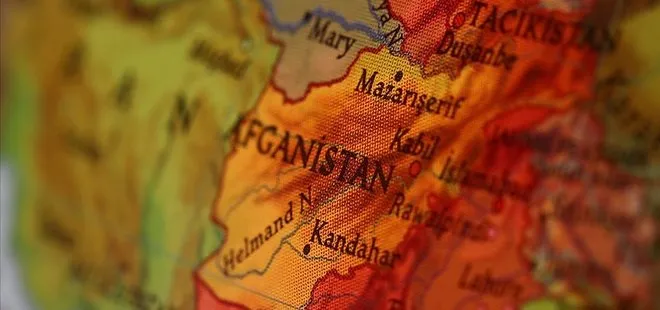 Afganistan’da Taliban asker ve polisi hedef aldı: 14 ölü var