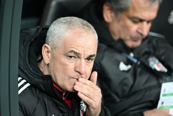 Beşiktaş’ta kabus gibi sezon! Görevine son verilen Rıza Çalımbay’dan bomba gibi sözler: Onların dediğini yapmadım