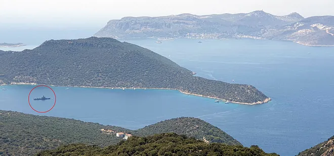 Doğu Akdeniz’de hareketli saatler! Türk fırkateyni yeniden Kaş’ta...