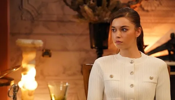 Yalı Çapkını 16. yeni bölüm fragmanı izle: Ferit’in çapkınlıkları gün yüzüne çıkıyor! Yalı’da yer yerinden oynayacak