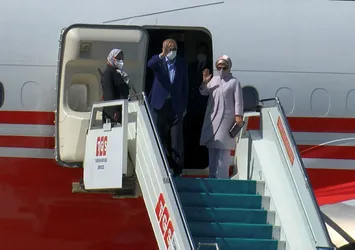 BM Genel Kurulu'na katılmak üzere ABD'ye giden Başkan Recep Tayyip Erdoğan'ın uçağı indi