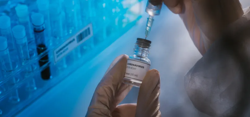 Rusya’daki corona virüs aşı çalışmasında önemli haber! Klinik deneylerinde son aşamaya gelindi