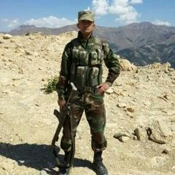 İki kez gazi olan uzman çavuş Mehmet Karaalp mesleğini bırakmayarak görevine döndü