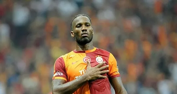 galatasaraydan-dazet-wilfried-armel-zaha-bombasi-fenerbahceye-yilin-calimi-ali-cabbar-gondermesi-1690138221792.jpg Galatasaray'dan Dazet Wilfried Armel Zaha bombası! Fenerbahçe'ye yılın çalımı! 'Ali Cabbar' göndermesi... - 3