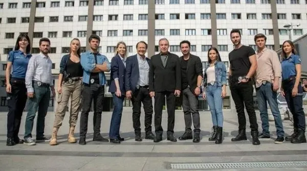 Arka Sokaklar 17. yeni sezon ne zaman başlayacak? Fenomen diziye bomba isimler... Kadroda kimler olacak? - 1