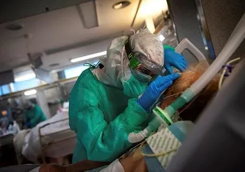 Dünya bu hastayı konuşuyor! Koronavirüs tam 32 kere mutasyona uğradı