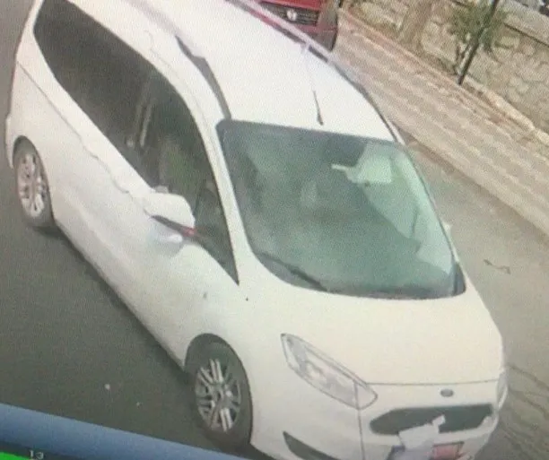 İstanbul'da gelin arabasıyla 1 milyon 700 bin TL’lik gasp - 1