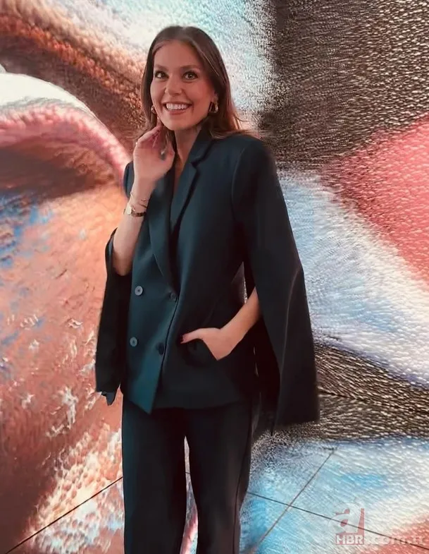 2017'deki pozun aynısı! Sinem Kobal Aslı Enver ve Fahriye Evcen bir araya geldi 5