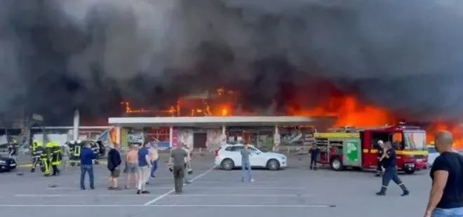 Ukrayna’da alışveriş merkezi vuruldu! Zelenskiy: Kurbanların sayısını tahmin etmek imkansız