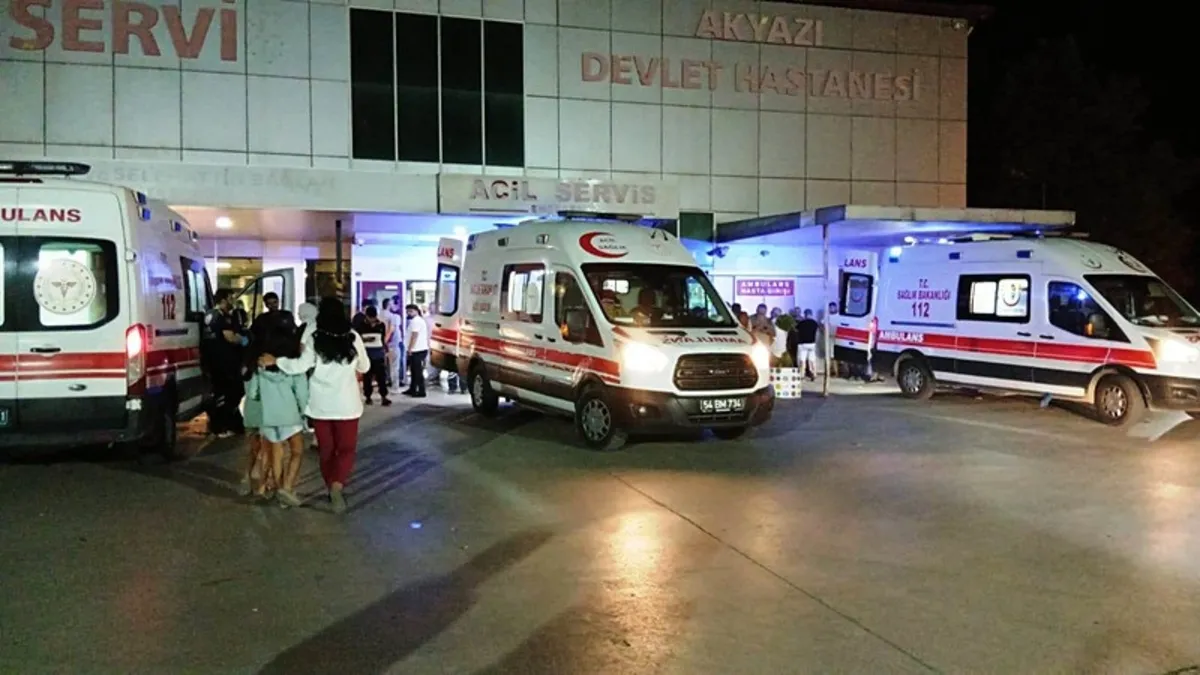 Sakarya'da iki ticari araç çarpıştı: 1 ölü 2 yaralı